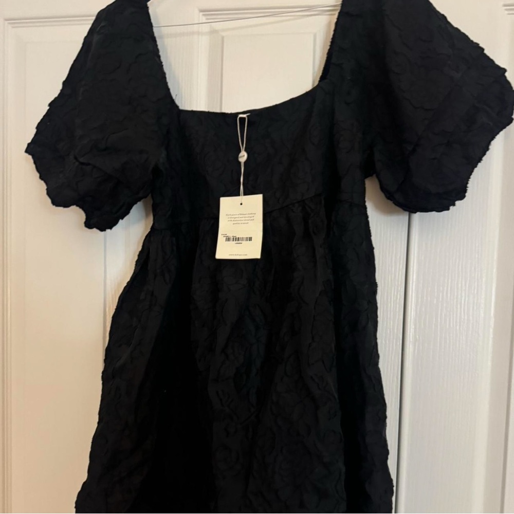 Elegant Black Puff Sleeve Dress